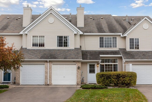 property at 9305 Turnberry Alcove