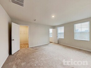 467 Hobson Wy in Lyman, SC - Foto de edificio - Building Photo