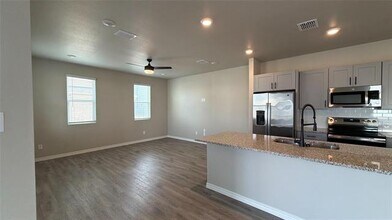 805 Vine St in Argyle, TX - Building Photo - Building Photo