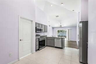 5033 Glenburne Dr in Spring Hill, FL - Building Photo - Building Photo