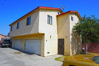 6703 Vinevale Ave in Bell, CA - Foto de edificio - Building Photo