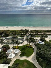 5161 Collins Ave, Unit 1717 in Miami Beach, FL - Building Photo - Building Photo