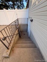 19 Summit Pl in Farmingville, NY - Building Photo