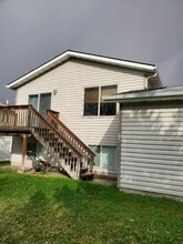 18 Ford Way, Unit B in Kalispell, MT - Foto de edificio - Building Photo