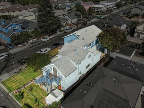 160 N Claremont St in San Mateo, CA - Building Photo - Building Photo