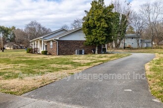 11719 S Williamsburg Dr in Farragut, TN - Building Photo - Building Photo