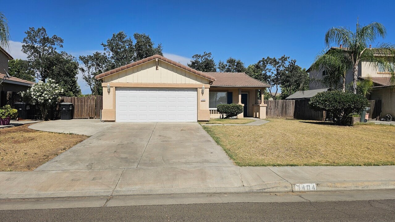 1404 N Fulgham St in Visalia, CA - Building Photo