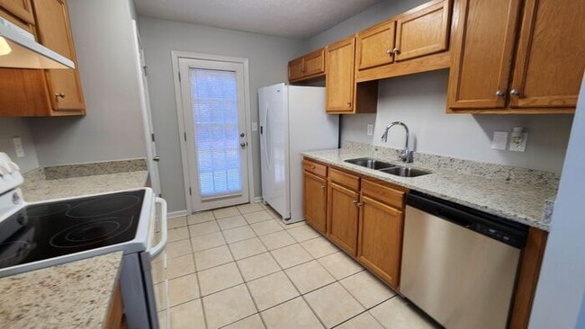 7006 Branch Crossing Way in Douglasville, GA - Building Photo - Building Photo