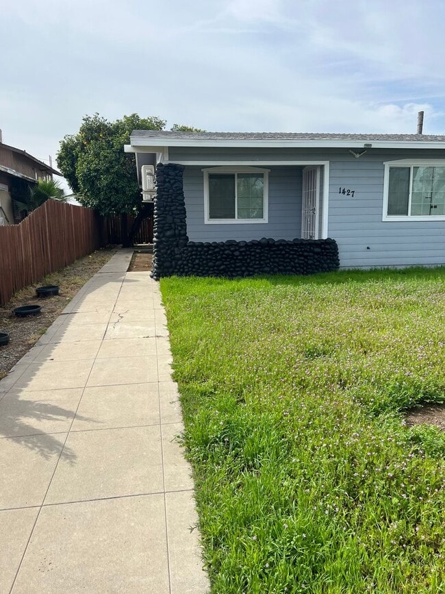 property at 1427 E 18th St