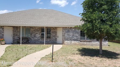 3208 111th St in Lubbock, TX - Building Photo - Building Photo