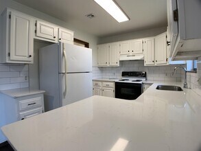 805 Hawks Nest Dr in Norman, OK - Building Photo - Building Photo