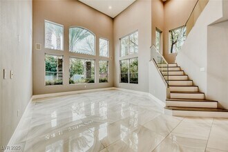 136 S Buteo Woods Ln in Las Vegas, NV - Building Photo - Building Photo