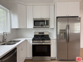 11500 Riverside Dr in Los Angeles, CA - Building Photo - Building Photo