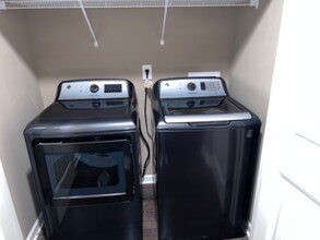 5029 Upper Park Pl in Nashville, TN - Building Photo - Building Photo