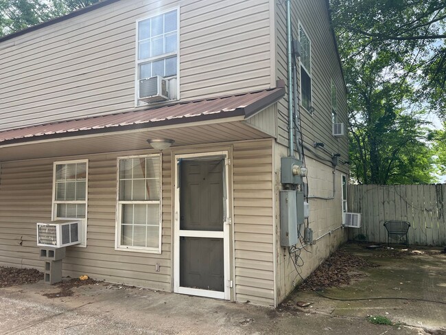property at 2508 11th Ct