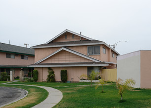 13361 Palm St in Garden Grove, CA - Building Photo - Building Photo