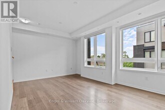 1140-1140 Briar Hill Ave in Toronto, ON - Building Photo - Building Photo