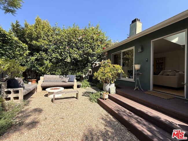 1243 25th St in Santa Monica, CA - Building Photo - Building Photo