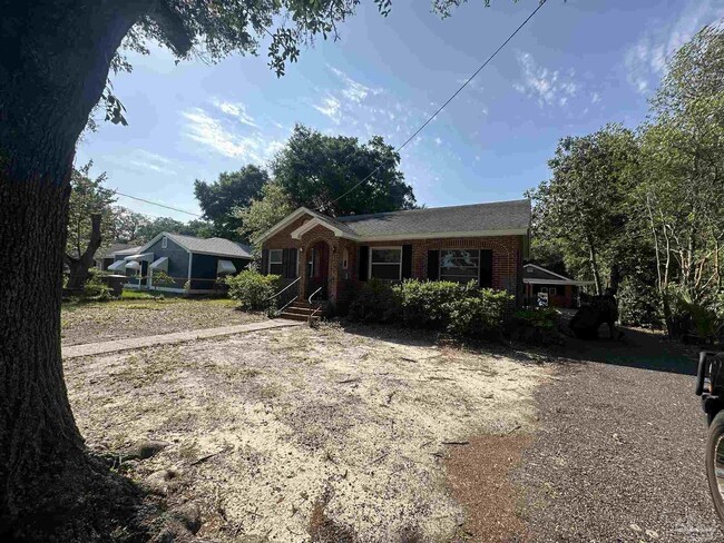 property at 1414 Wisteria Ave