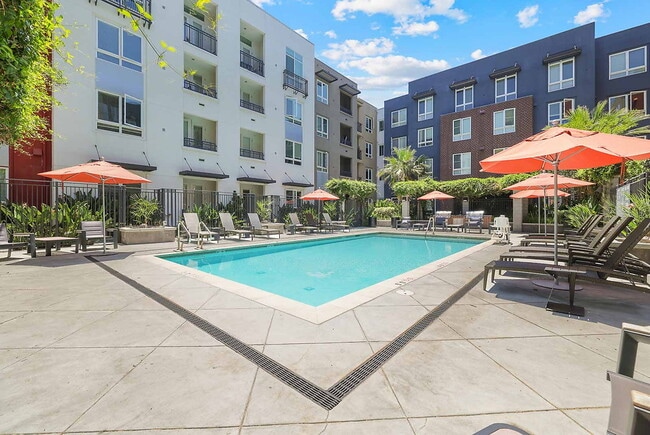 Meridian at Midtown in San Jose, CA - Foto de edificio - Building Photo