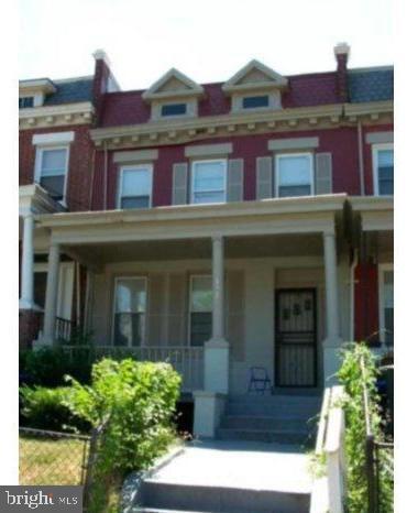 property at 1325 Valley Pl SE