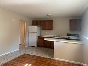 3417 Baskin Ridge in Peoria, IL - Building Photo - Building Photo