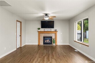 19605 84th Ave E in Spanaway, WA - Building Photo - Building Photo