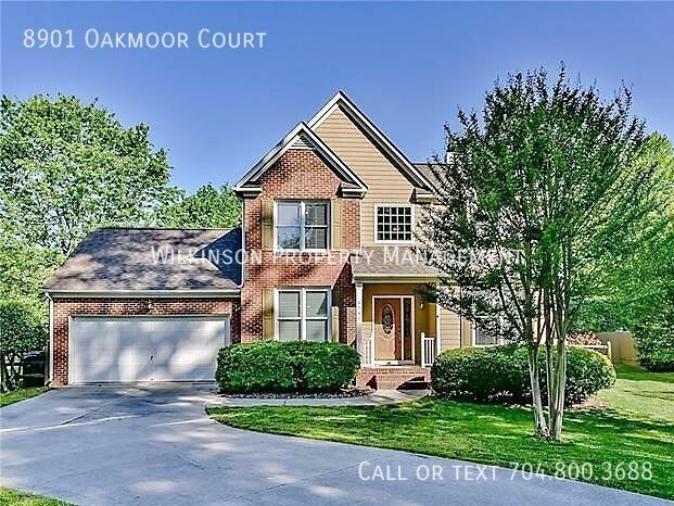 property at 8901 Oakmoor Ct