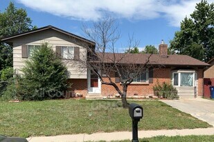 1910 Monterey Rd in Colorado Springs, CO - Building Photo