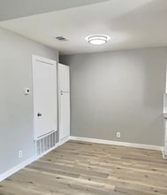 11439 Ptarmigan Dr in Austin, TX - Foto de edificio - Building Photo