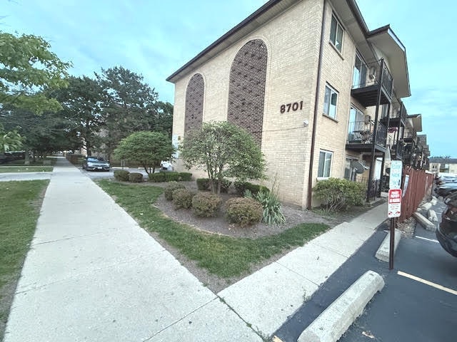 property at 8701 W Foster Ave