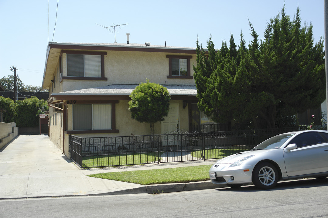 829 N Monterey St in Alhambra, CA - Building Photo