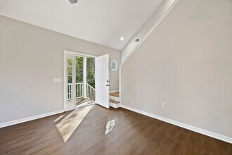 40 Brittany Pl in Hilton Head Island, SC - Foto de edificio - Building Photo