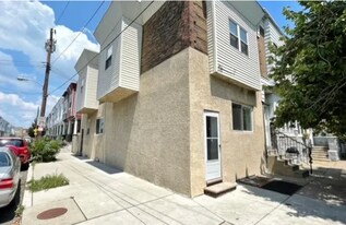 413 W Porter St in Philadelphia, PA - Building Photo