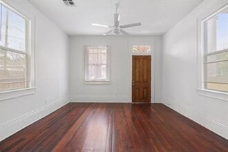 1832 Baronne St in New Orleans, LA - Foto de edificio - Building Photo
