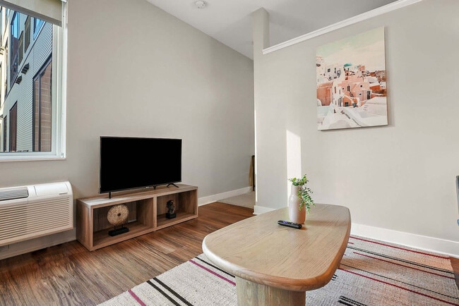 1410 Nicollet Ave in Minneapolis, MN - Building Photo - Building Photo