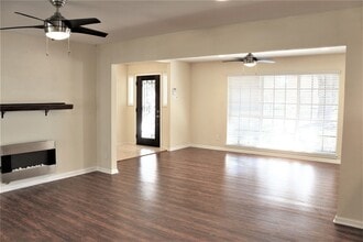 10142 Eddystone Dr in Houston, TX - Building Photo - Building Photo