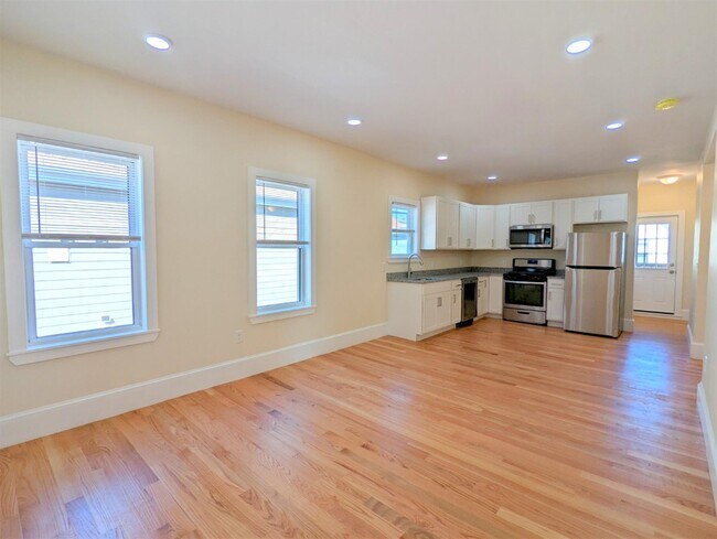 71 Merriam St, Unit 2