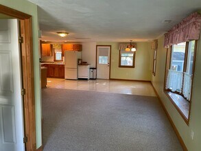 37 Lantern Ln in Burlington, MA - Building Photo - Building Photo