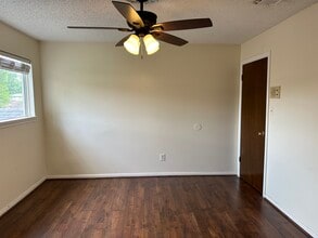 223 Blue Castle Ln in Houston, TX - Building Photo - Building Photo