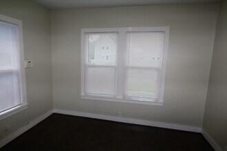2515 Cleburne St in Houston, TX - Building Photo - Building Photo