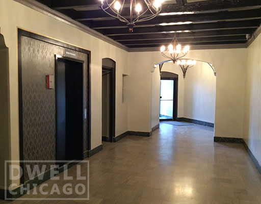 2779 N Milwaukee Ave, Unit 102 in Chicago, IL - Building Photo - Building Photo