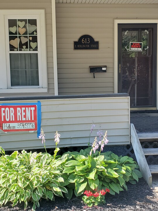 613 E Burlington St in Iowa City, IA - Building Photo
