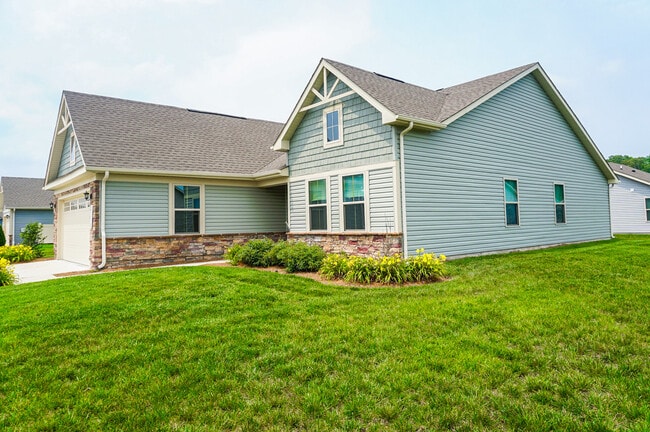 25318 Tannin Cir in Milton, DE - Building Photo - Building Photo