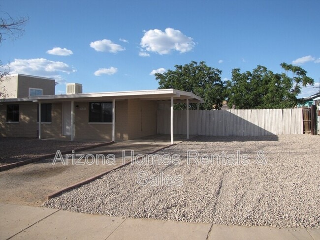 7631 E Apple Tree Dr in Tucson, AZ - Building Photo - Building Photo