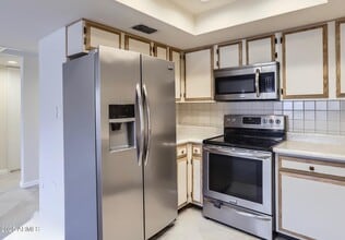 7920 E Camelback Rd in Scottsdale, AZ - Building Photo - Building Photo