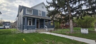 926 Columbia Ave in Fort Wayne, IN - Building Photo