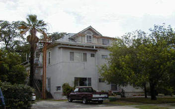 315 W Magnolia Ave in San Antonio, TX - Building Photo - Building Photo