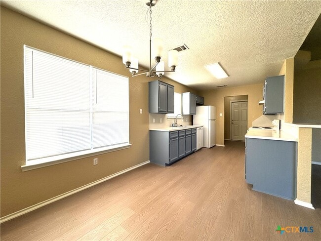 property at 2806 Maria Dr