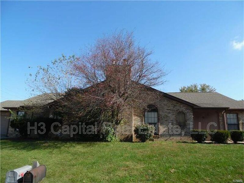 4 Ramona Dr in Belleville, IL - Building Photo